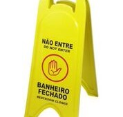 P4 – Placa Sinalizadora Banheiro Fechado